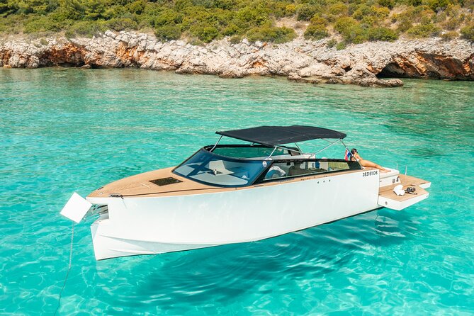 Dubrovnik to Elaphiti: Yacht Escape in Style - Stop 2: Koločep Island, Blue and Green Caves, and Snorkeling Gear