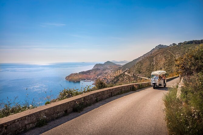 E-Tuk Tuk Tour in Dubrovnik - Stop 1 at Franjo Tudman bridge: your quick orientation shot