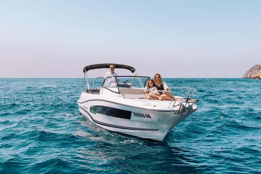 Elaphite Islands: Private boat tour (Cap Camarat 7.5wa) - Price and value for a private group up to 7