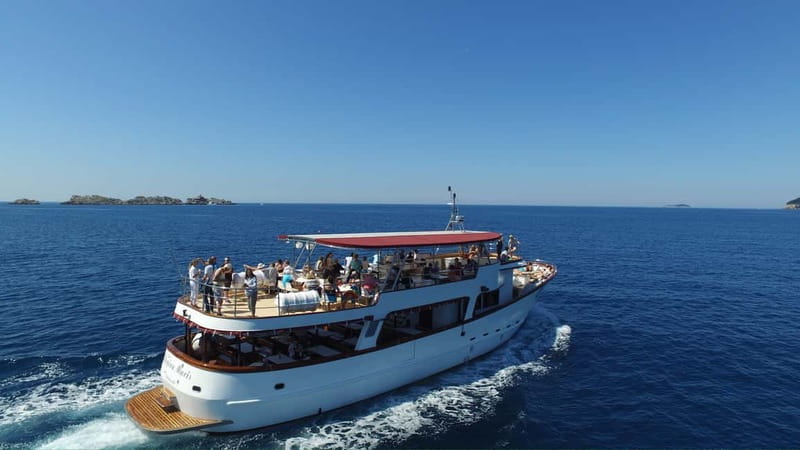 Elaphiti Islands: Full-Day 3-Island Tour with Lunch - Getting on the big white boat, then letting the day unfold