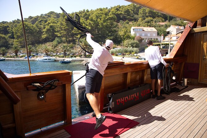 Elaphiti Islands On The Luxury Pirate Ship Karaka Dubrovnik - Suđurađ on Šipan: villa sightseeing plus optional wine tasting