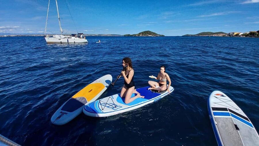 Elegant Day-Sailing Tour-Lunch&Drinks included - The 8-hour rhythm: from Marina Tankerkomerc to island time