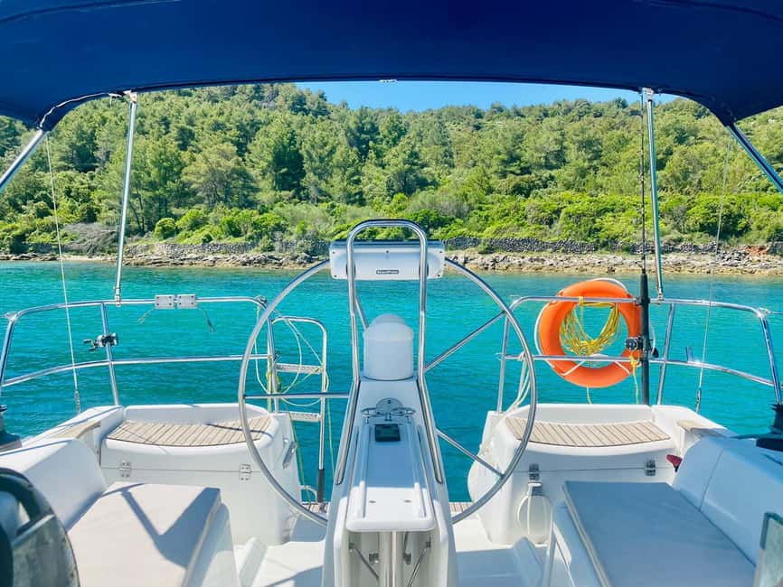 Elegant Day-Sailing Tour-Lunch&Drinks included - Stop two (and maybe three): SUP, snorkelling, and towing-rope fun