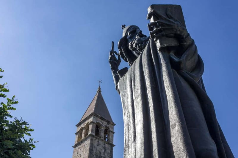 Essential Diocletian's Palace Tour for First-Time Visitors - A Small-Group Start at Gregory of Nin and the Golden Gate