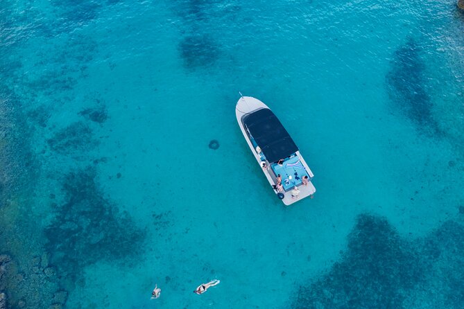 Exclusive Blue Lagoon Luxury Boat Tour from Split - On-board comfort and the vibe makers: crew, music, and treats