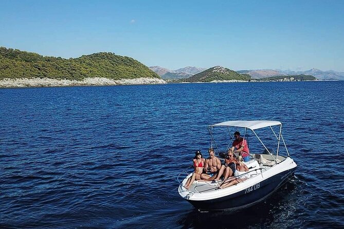 Exclusive private full day boat tour from Dubrovnik & Free drinks - Getting to the boat: two Dubrovnik meeting points and a simple start