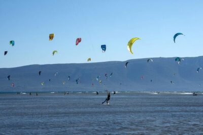 Exhilarating One Day Kitesurfing Tour * All Level Classes!