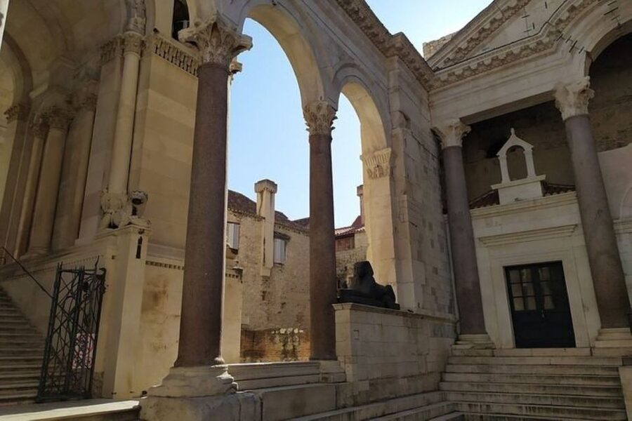 Experience Split History Walking Tour With Local Historian - Secret Stops, Narrow Corners, and the Sphinx Head Story
