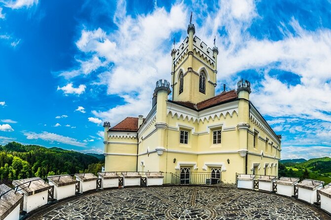Fairytale Castle & Wine Tasting & Lunch - Key things to know before you go