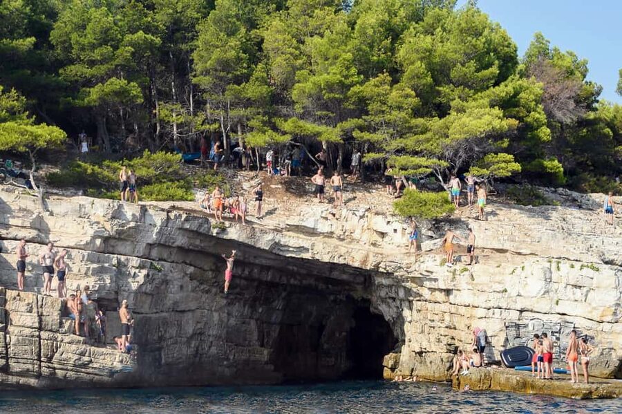 FAZANA Boat Tour Galebove stijene - NP Brijuni with Lunch - Quick Tips to Make Your Day Smoother