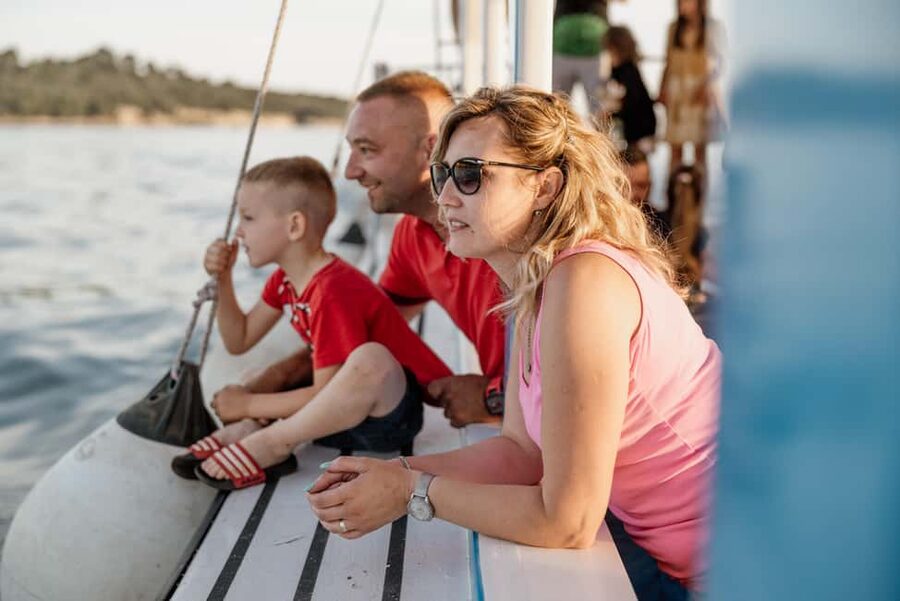 FAŽANA: DOLPHIN SAFARI - The Brijun island waters: where dolphins sleep and reproduce
