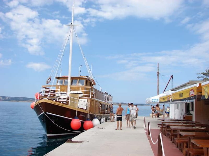 From Baška: Island Day Trip on a Traditional Ship with Lunch - Sv. Grgur: prison-island scenery from the deck