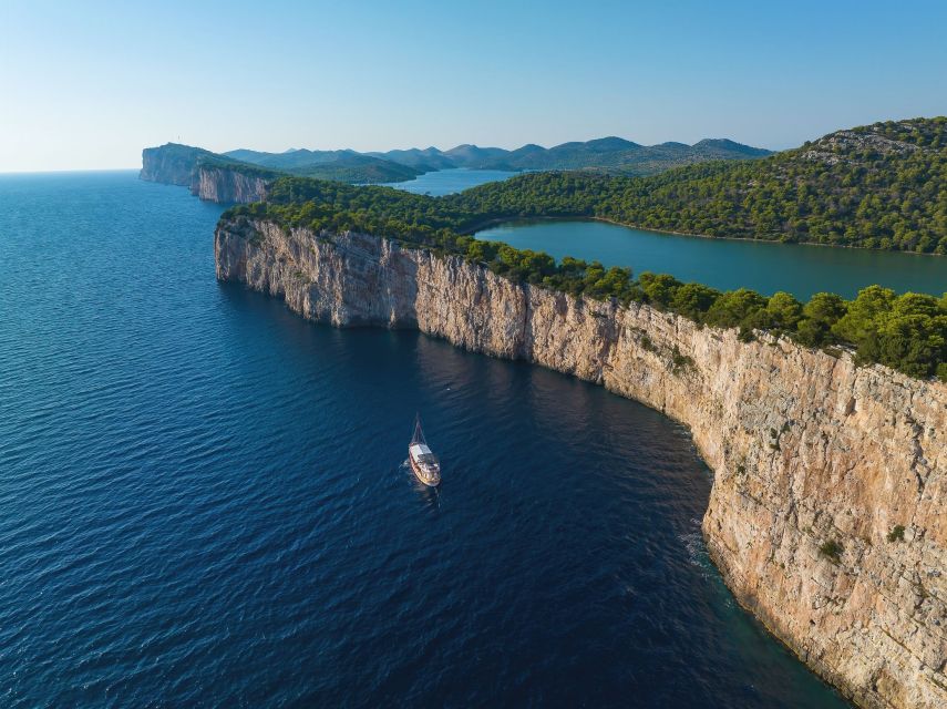 From Biograd: Kornati and Telašćica Full Day Boat Tour - Cruising the Adriatic: the early sailing rhythm