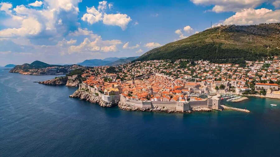 From Budva: Dubrovnik Guided Tour with Free Time - Dubrovnik Old Town: What You Get From the 1-Hour Guided Walk