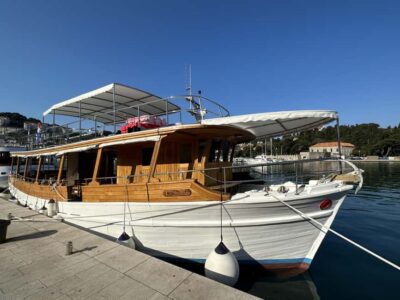 Elaphite Islands Day Trip with Lunch