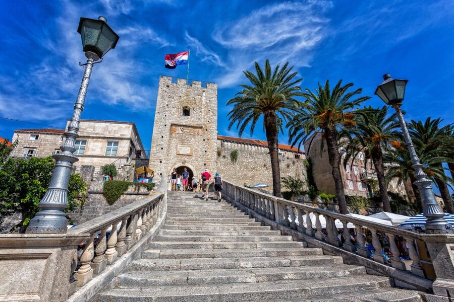 From Dubrovnik: Island of Korčula with wine tasting - Korčula old town sightseeing and the Marco Polo birthplace