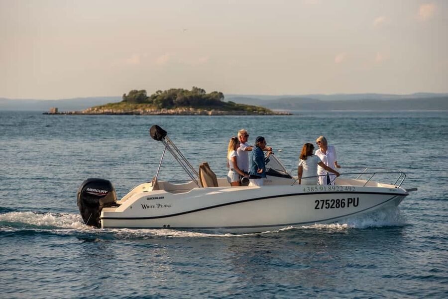 From Fazana: Dolphin watching and snorkeling in Blue Cave - Fažana to the Istrian coast, a day that feels like a sea tour first