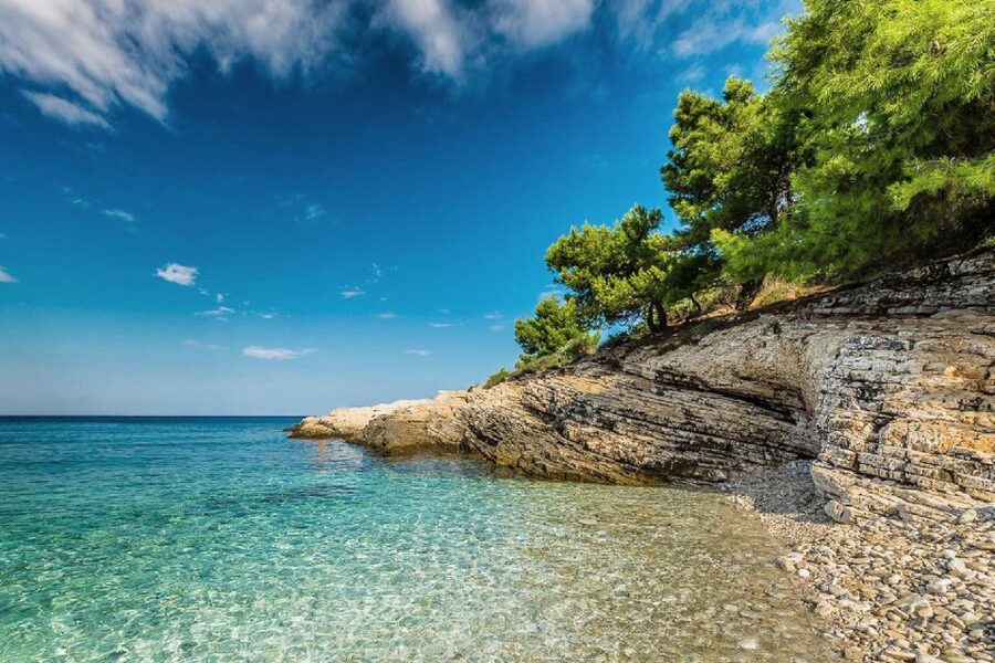 From Fazana: Sea caves, hidden island, cliffs and more... - Key highlights at a glance
