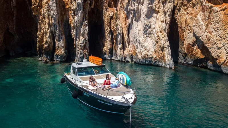 From Hvar: Blue Cave and Island-Hopping Yacht Tour - Biševo and the Blue Cave: how the water turns electric blue