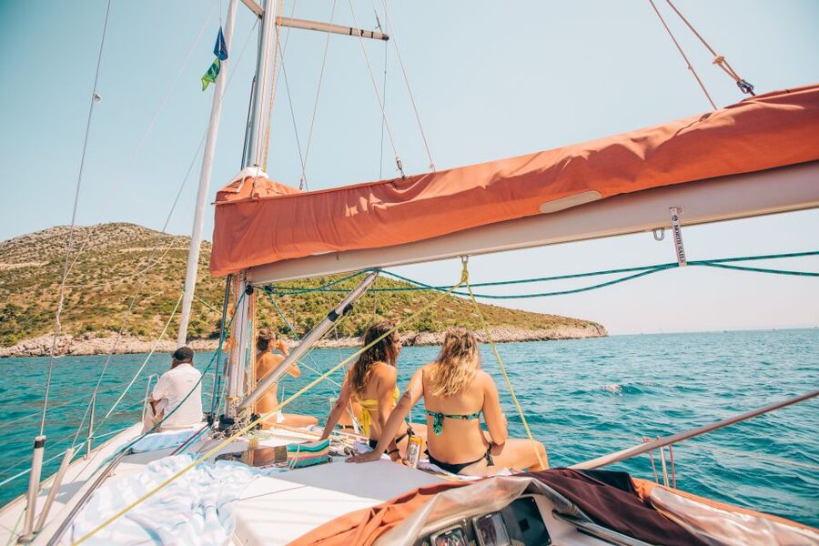 From Hvar: Boat Tour to Pakleni Islands on a Comfort Yacht - Price and value: what $94 buys in real time