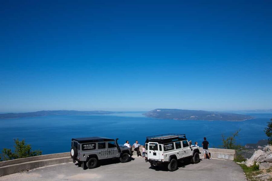 From Makarska: Biokovo National Park and Skywalk 4x4 Tour - St. George viewpoint, stone paths, and the feeling of being at the top