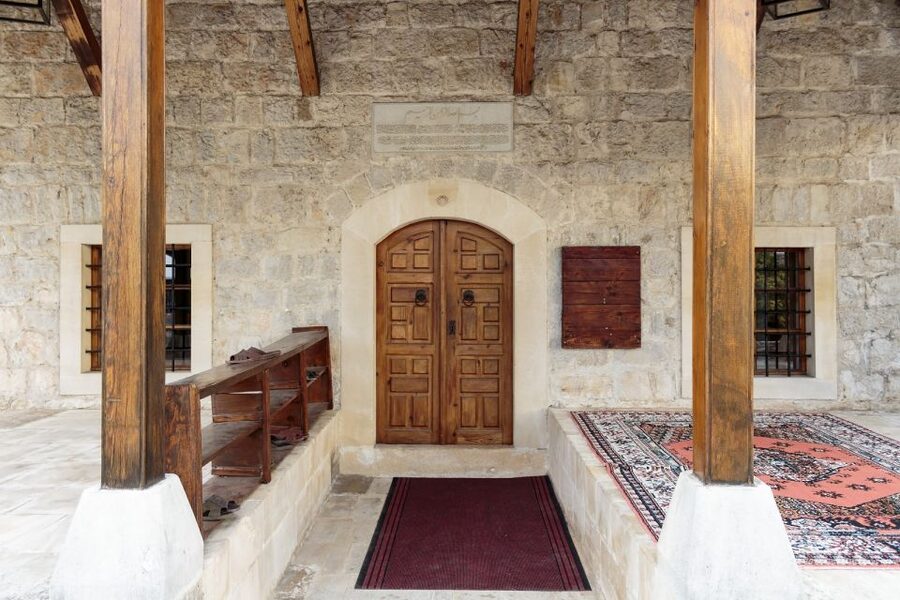 From Makarska Riviera: Day Trip to Mostar - How the guide turns sights into a multi-faith lesson