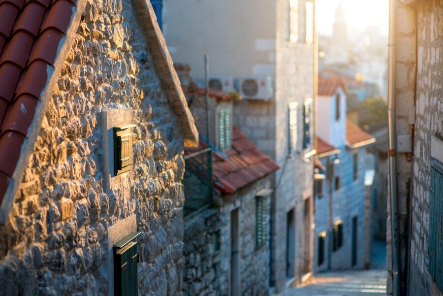 From Makarska Riviera: Full-Day Split & Trogir Tour - The visitor center break, and how to use that 2-hour window
