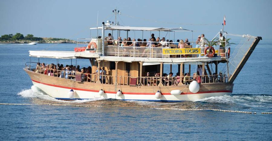 From Poreč: Lim Fjord, Rovinj, and Vrsar Boat Trip - Lim Fjord sailing, wine, and the pirate cave photo stop