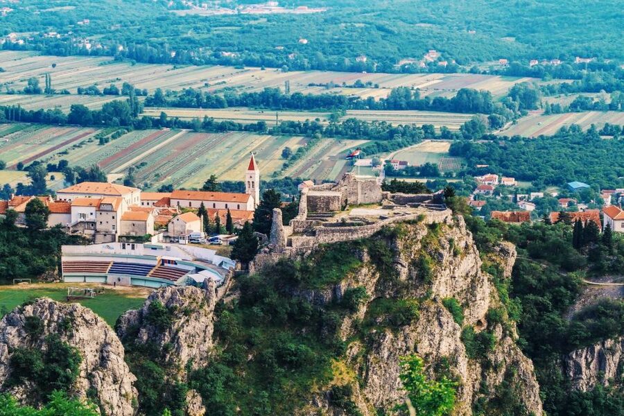 From Sinj: Flight Over Imotski, Trilj, Omiš, and Split - Price and value: what $516 per group really buys you