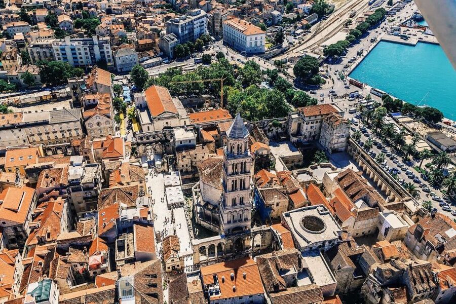 From Sinj: Panoramic Flight over Split - Price and logistics: what $273 per group up to 3 really means