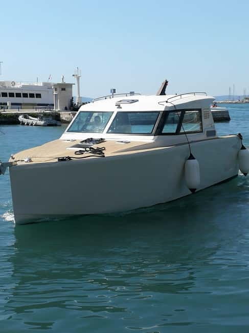 From Split: 5 Islands and Blue Cave Boat Tour - Getting to the boat in Split: Riva, early start, real momentum