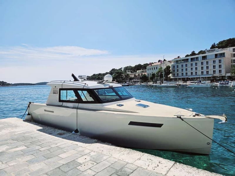 From Split: 5 Islands and Blue Cave Boat Tour - Pakleni islands and Hvar: lunchtime off the boat, city time on the agenda