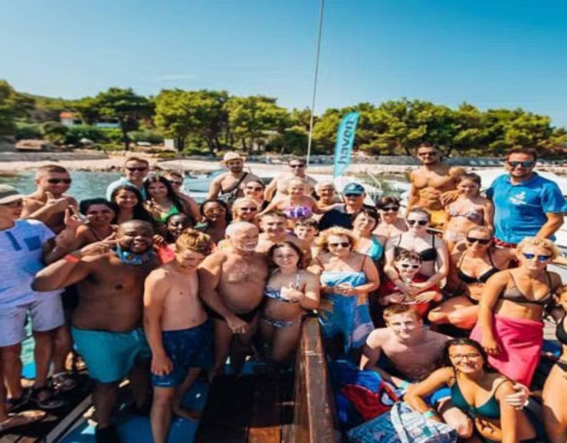 From Split: Islands & Blue Lagoon Cruise with Lunch & Drinks - Boarding in Split or Slatine, and getting set up fast