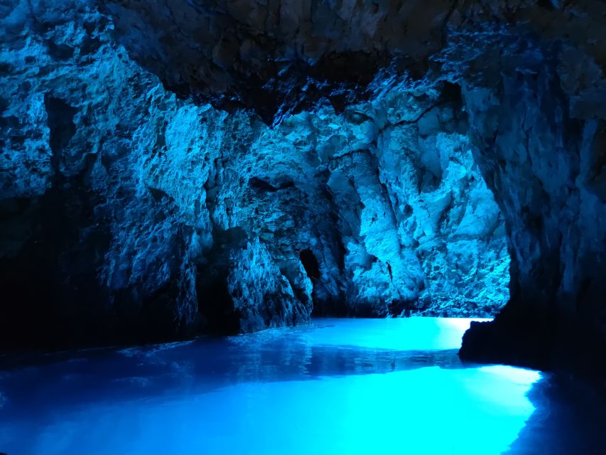 From Split: Luxury Cabin Boat Tour to The Blue Cave and Hvar - Split Pickup and the Speedboat Rhythm to Bisevo