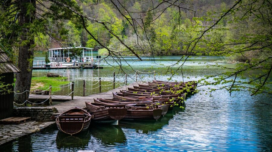 From Split/Trogir/Omiš: Plitvice Lakes Guided Group Tour - Entrance fees, cash-only tickets, and the simplest way to avoid stress