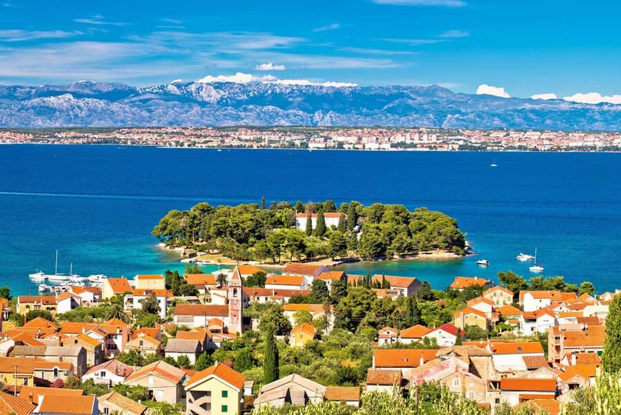 From Zadar: 3 magical stops with a cold drink - Galevac island: final swim, quick explore, and pine shade