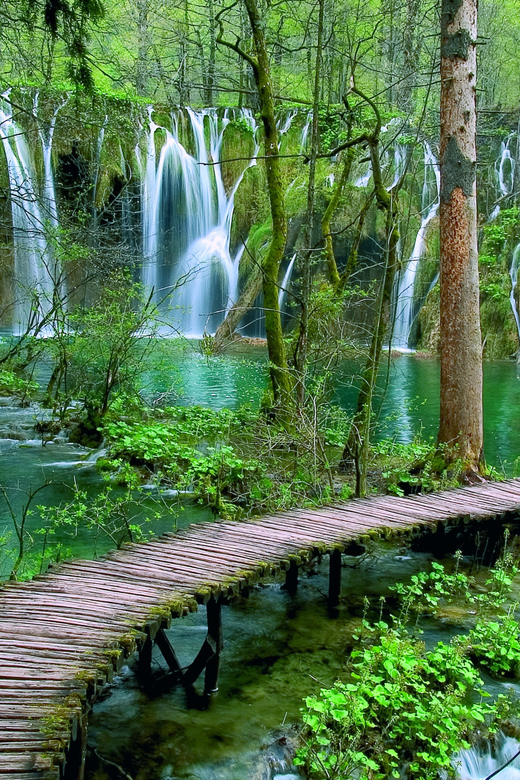 From Zadar: Plitvice Lakes Day Tour - The bus ride: comfort, pacing, and why it is included