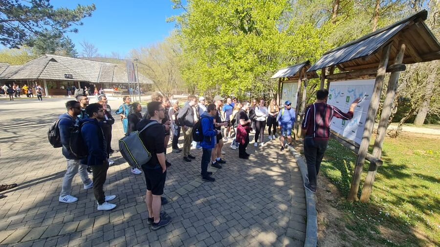 From Zadar: Plitvice Lakes Day Trip with Guide and Boat Tour - What to bring for Plitvice comfort (and sanity)