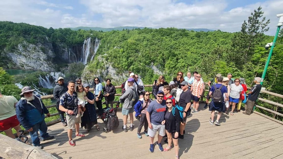 From Zadar: Plitvice Lakes Day Trip with Guide and Boat Tour - The Zadar to Plitvice drive, done the comfortable way