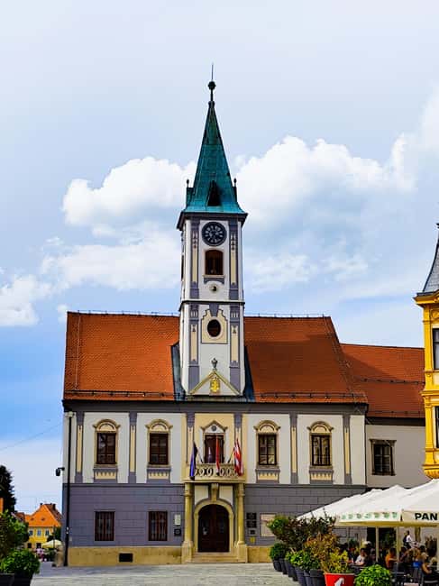 From Zagreb:Discover North Croatia, Museums, Castle and City - Trakošćan Castle: A Medieval Fortress With a Guided Narrative