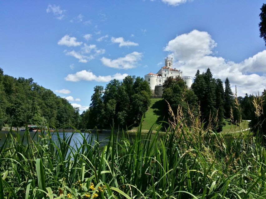 From Zagreb: Fairytale Castle & Wine Tasting & Lunch - Trakoscan Castle: the medieval mansion stop, plus the no-lake reality