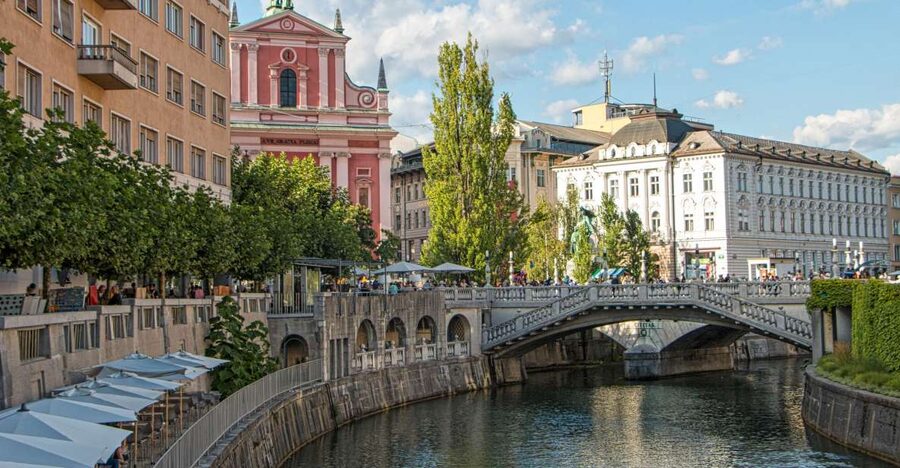 From Zagreb: Ljubljana and Lake Bled Guided Day Trip - A One-Day Slovenia Sampler From Zagreb