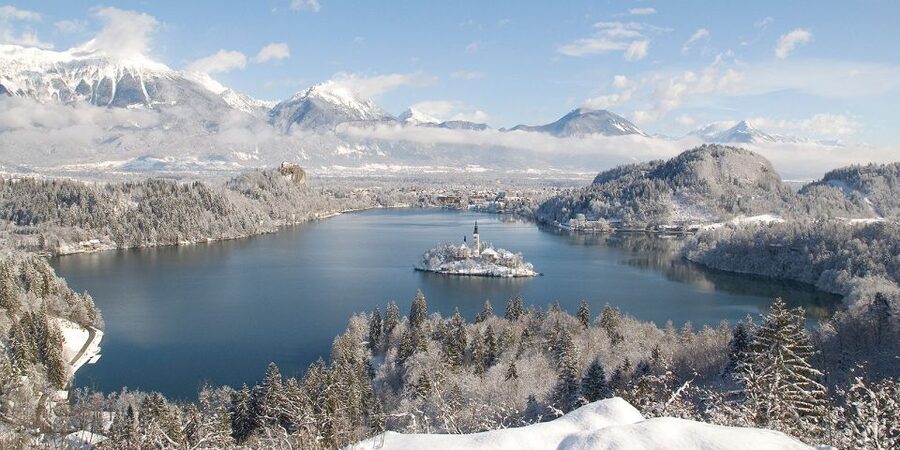 From Zagreb: Ljubljana and Lake Bled Guided Day Trip - Bled Castle: Walking Up for History and Viewpoints