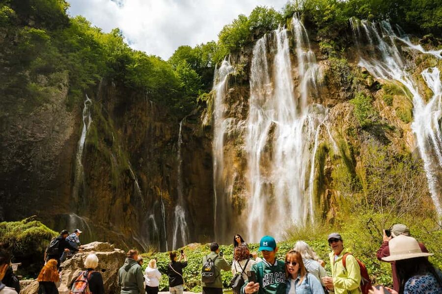 From Zagreb: Plitvice Lakes National Park Tour with Tickets - Plitvice Lakes National Park: how the 16 lakes and travertine barriers work