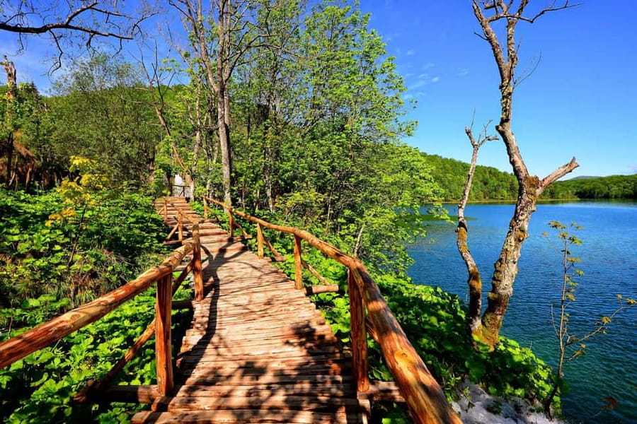 From Zagreb: Rastoke and Plitvice lakes Guided Day Trip - Price and value: what you pay for, and what you still need to pay