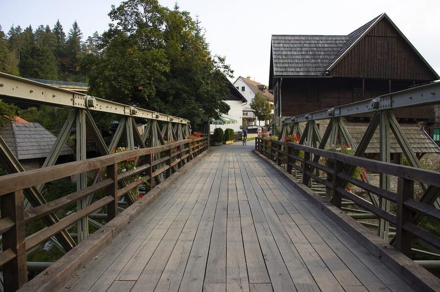 From Zagreb to Plitvice Lakes and Rastoke - Private day tour - Key things to love about this Zagreb to Plitvice and Rastoke private tour