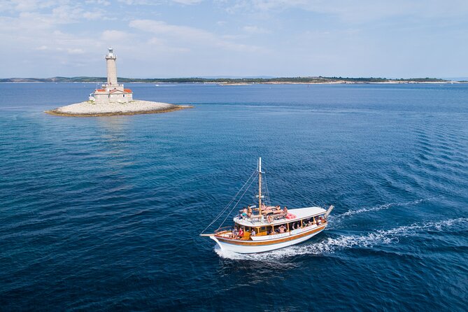 Full-Day Boat Tour of the Medulin Archipelago from Medulin - How the timing works: swim, lunch, and two real moments of “wow”