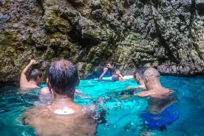Full-Day Boat Tour of the Medulin Archipelago from Medulin - The reality check: crowds, waves, and a boat that can get full