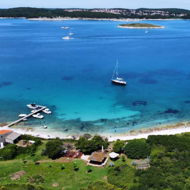 Full-Day Boat Trip, Cave Swim, lunch & Drinks - Medulin/Ceja - Meet the Boat Sandra in Medulin, Then Cruise Toward Cape Kamenjak