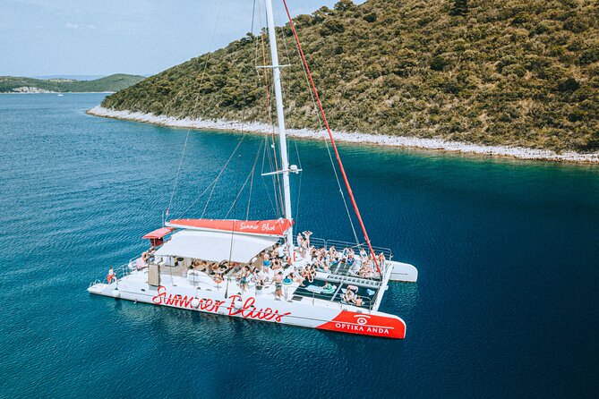 Full-Day Catamaran Cruise to Hvar & Pakleni Islands with Food and free Drinks - Entering The Catamaran Day: What This Trip Feels Like